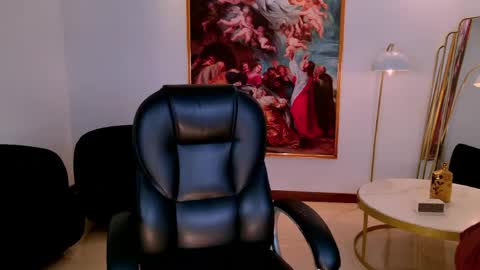 Agatha online show from 8, 4, 2026