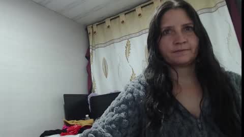 Snapshot of agel_sw1 chatting on 2, 10, 2025 Angel online show from 2, 10, 2025