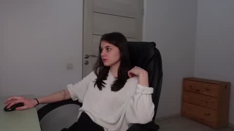Snapshot of agelina_summer chatting on 25, 1, 2025 Agelina Lilly Laura online show from 25, 1, 2025