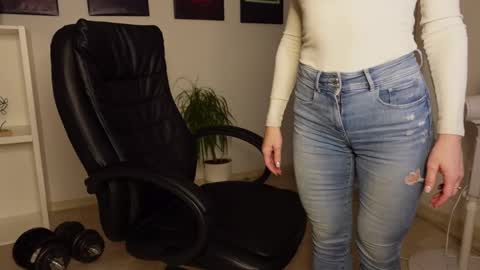 Snapshot of agelina_summer chatting on 15, 2, 2025 Agelina Lilly Laura online show from 15, 2, 2025