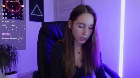 Snapshot of agelina_summer chatting on 18, 2, 2025 Agelina Lilly Laura online show from 18, 2, 2025