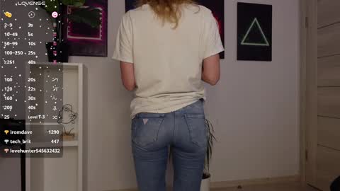 Snapshot of agelina_summer chatting on 19, 2, 2025 Agelina Lilly Laura online show from 19, 2, 2025