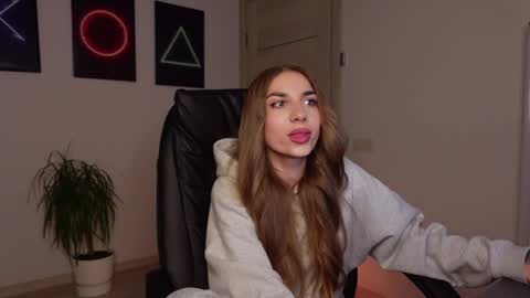 Snapshot of agelina_summer chatting on 20, 2, 2025 Agelina Lilly Laura online show from 20, 2, 2025