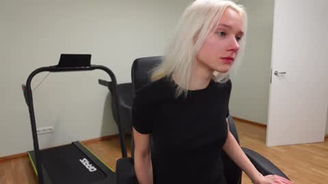 Snapshot of agelina_summer chatting on 24, 11, 2025 Agelina Lilly Laura online show from 24, 11, 2025