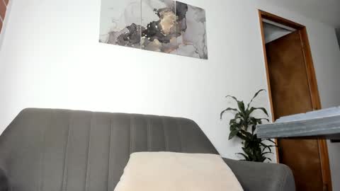 Snapshot of agelinaferrara chatting on 16, 1, 2025 Sara Mesa online show from 16, 1, 2025