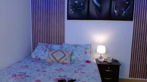 aghata walkerl online show from 19, 3, 2026