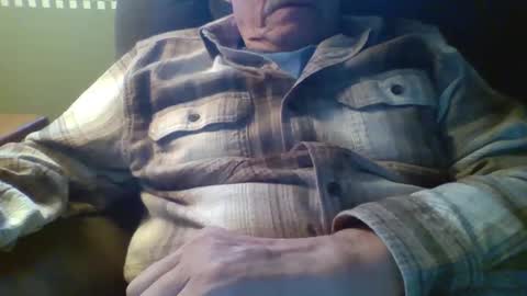 Snapshot of aguynrkfrd chatting on 8, 12, 2024 aguynrkfrd online show from 8, 12, 2024