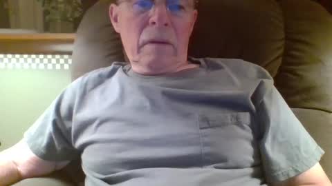 Snapshot of aguynrkfrd chatting on 28, 9, 2025 aguynrkfrd online show from 28, 9, 2025