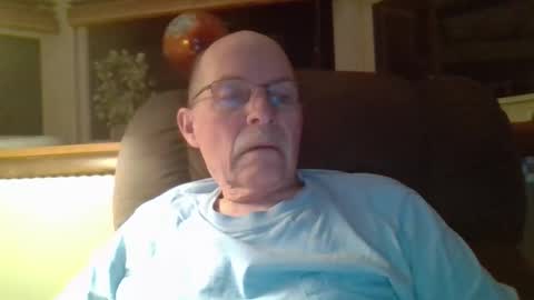 Snapshot of aguynrkfrd chatting on 18, 4, 2026 aguynrkfrd online show from 18, 4, 2026