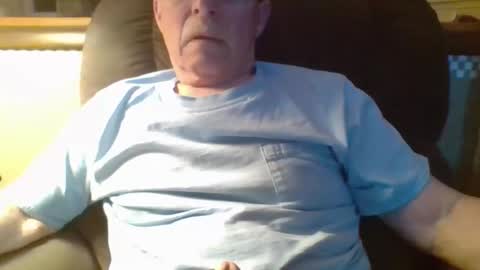 Snapshot of aguynrkfrd chatting on 19, 4, 2026 aguynrkfrd online show from 19, 4, 2026