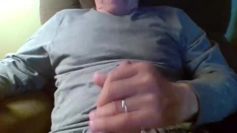 Snapshot of aguynrkfrd chatting on 20, 4, 2026 aguynrkfrd online show from 20, 4, 2026