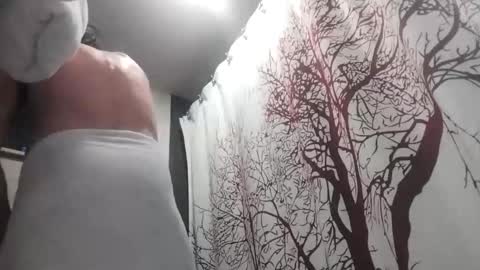 ahappyhippie online show from 5, 2, 2026