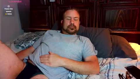 Blue Eyed Handsome Man online show from 18, 2, 2026