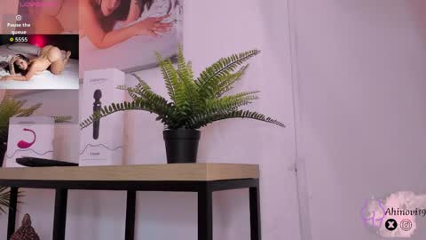 Snapshot of ahinovi_ chatting on 20, 4, 2026 Ahinovi online show from 20, 4, 2026
