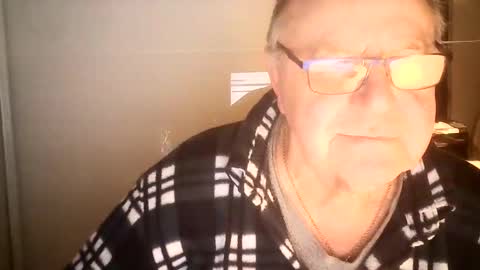 Snapshot of ahmole chatting on 30, 12, 2024 Ole online show from 30, 12, 2024