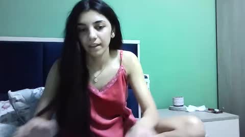 Snapshot of ahotkitty18 chatting on 21, 12, 2024 Selena online show from 21, 12, 2024