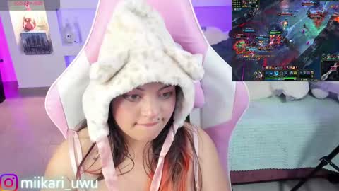 Snapshot of ahri_elderwood chatting on 13, 2, 2025 Ahri help me get to 100 online show from 13, 2, 2025