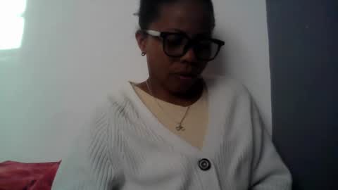 Snapshot of aicha_boobs chatting on 21, 6, 2026 Aicha boobs online show from 21, 6, 2026