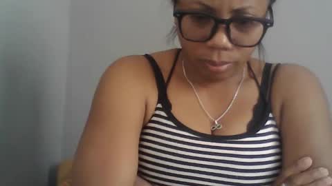 Snapshot of aicha_boobs chatting on 27, 6, 2026 Aicha boobs online show from 27, 6, 2026