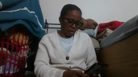 Snapshot of aicha_boobs chatting on 21, 7, 2026 Aicha boobs online show from 21, 7, 2026
