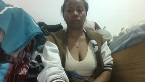 Snapshot of aicha_boobs chatting on 30, 7, 2026 Aicha boobs online show from 30, 7, 2026