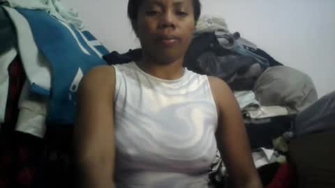 Snapshot of aicha_boobs chatting on 3, 8, 2026 Aicha boobs online show from 3, 8, 2026