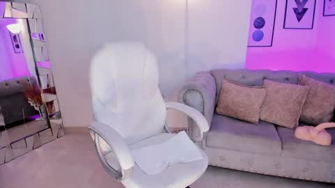 Snapshot of aida_adams chatting on 16, 12, 2024 AIDA ADAMS online show from 16, 12, 2024