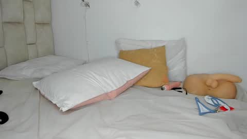 karoline  online show from 21, 12, 2024