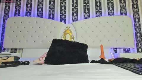 aidasina online show from 13, 2, 2025