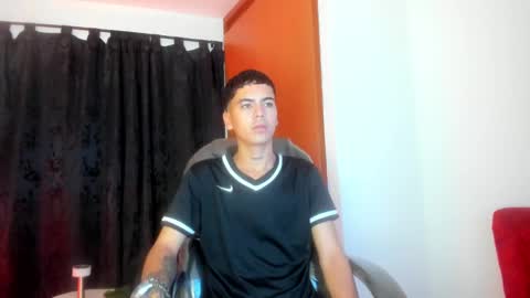 Snapshot of aiden_hot69 chatting on 12, 11, 2025 Aidenhot online show from 12, 11, 2025