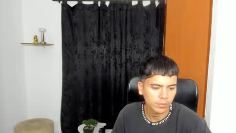 Snapshot of aiden_hot69 chatting on 4, 12, 2025 Aidenhot online show from 4, 12, 2025