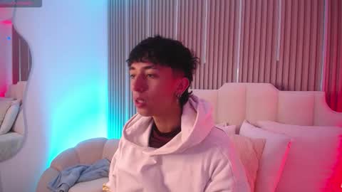 Snapshot of aiden_rivers_ chatting on 4, 3, 2026 Aiden online show from 4, 3, 2026