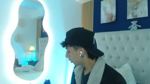 Snapshot of aiden_rivers_ chatting on 1, 4, 2026 Aiden online show from 1, 4, 2026