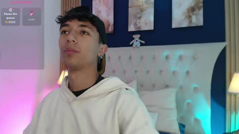 Snapshot of aiden_rivers_ chatting on 4, 4, 2026 Aiden online show from 4, 4, 2026
