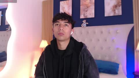 Snapshot of aiden_rivers_ chatting on 21, 4, 2026 Aiden online show from 21, 4, 2026