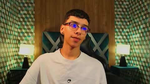 aiden_royce online show from 2, 11, 2025