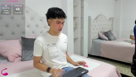 Aiden  online show from 28, 1, 2025