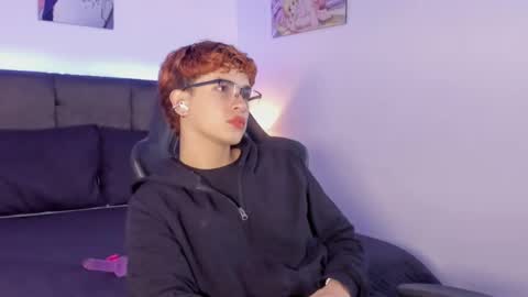 Aiden  online show from 29, 9, 2025