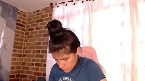 Snapshot of aiilynn_1 chatting on 2, 7, 2026 Ailyn online show from 2, 7, 2026