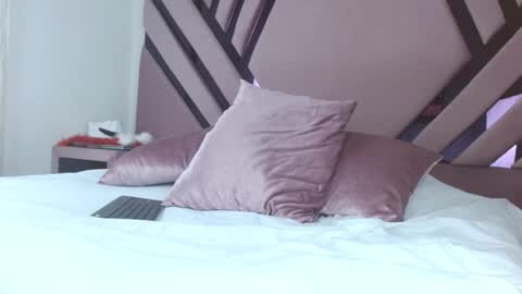 aiilynsmiith online show from 17, 1, 2026