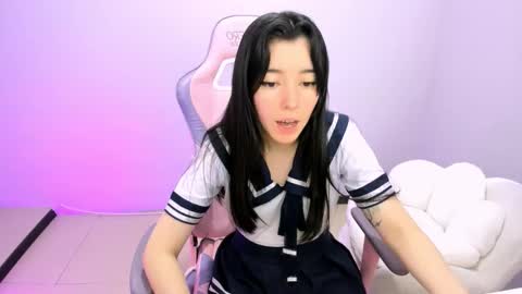 Ailee Hyuga online show from 15, 10, 2025