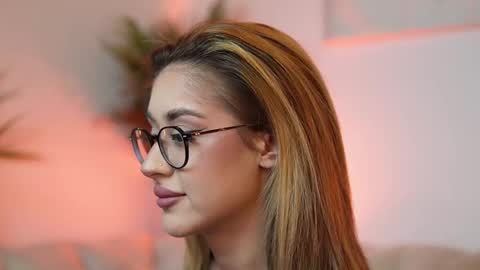  Aileen  online show from 21, 10, 2025