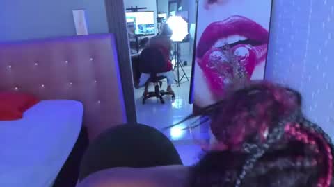aileenkeys online show from 19, 6, 2026