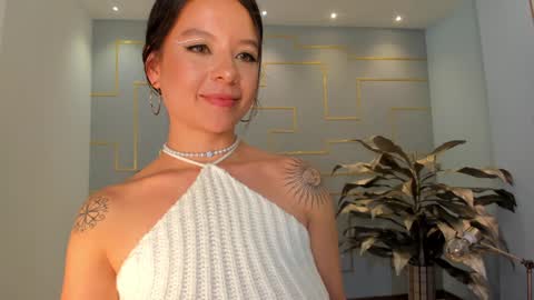  AILEEN VEGA  online show from 21, 1, 2025