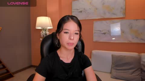  AILEEN VEGA  online show from 31, 1, 2025