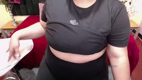 Snapshot of ailyn_rouss chatting on 7, 1, 2026 Ailyn rouss online show from 7, 1, 2026