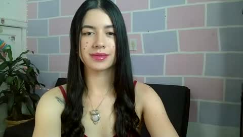 Snapshot of aine_ileana chatting on 12, 7, 2026 J online show from 12, 7, 2026