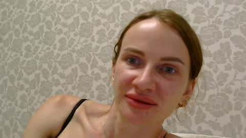 Snapshot of ainyrvixxen chatting on 19, 7, 2026 AinyrVixxen online show from 19, 7, 2026