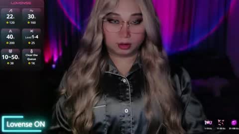 Snapshot of airisredfield_ chatting on 4, 7, 2026 Goddess Airis online show from 4, 7, 2026