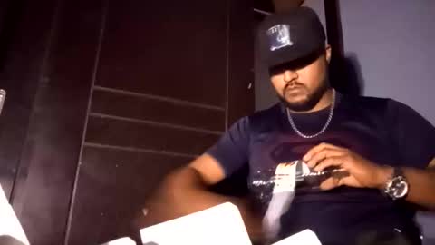 Snapshot of airoon91 chatting on 2, 12, 2025 airoon91 online show from 2, 12, 2025